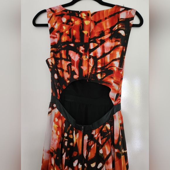 Wayne Cooper Dress - Picture 3 of 5